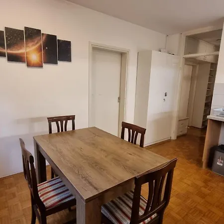 Apartman Free Parking Apartma Aurora *