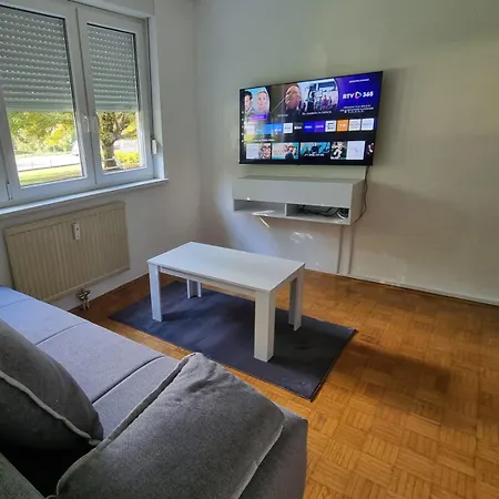 Apartment Free Parking Apartma Aurora