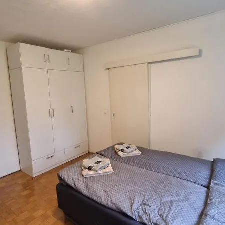 Free Parking Apartma Aurora *